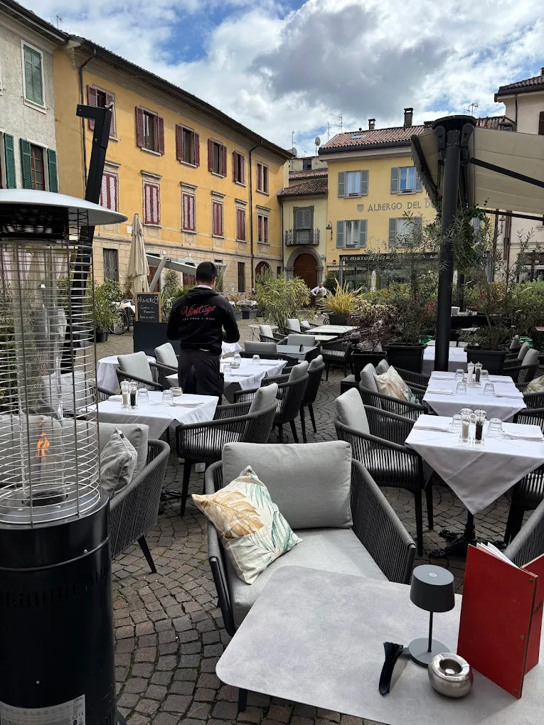 Esterno Vintage Jazz Food & Wine lake Como